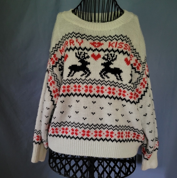 H&M Merry Kissmas Reindeer Fair Isle Christmas Knit Sweater size Medium - Picture 1 of 8